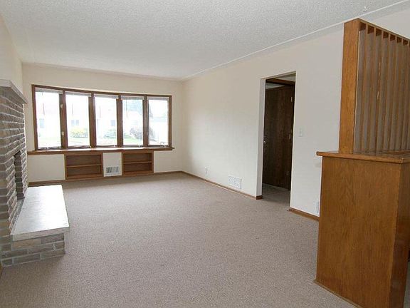 5th image of 1303 9th Ave S #1