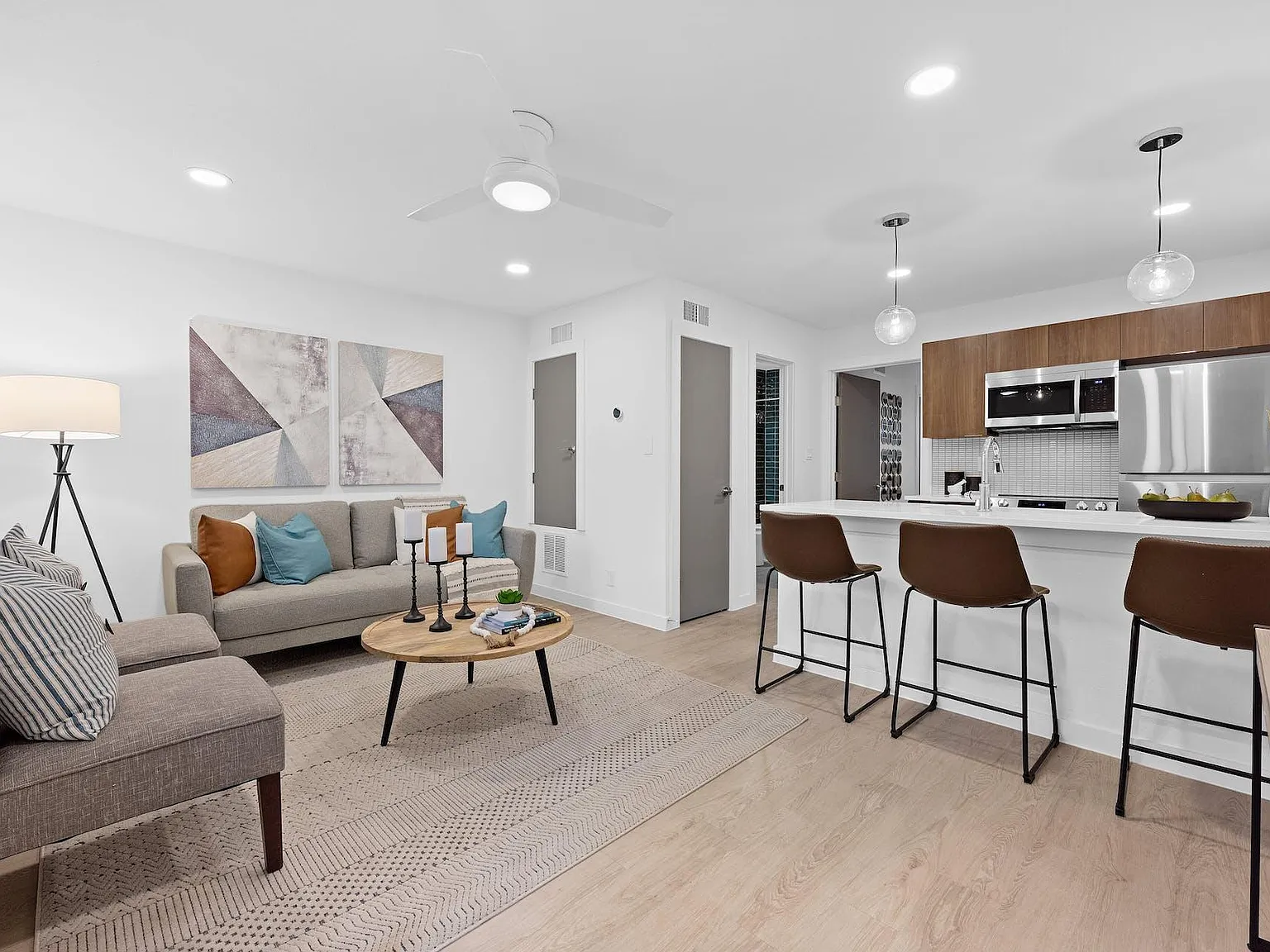 The Delta Apartments — Photo 2