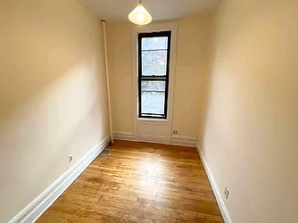 Rented by Century 21 Premier 