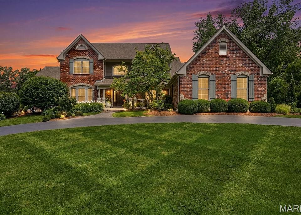 1st image of 121 Ballas Ct