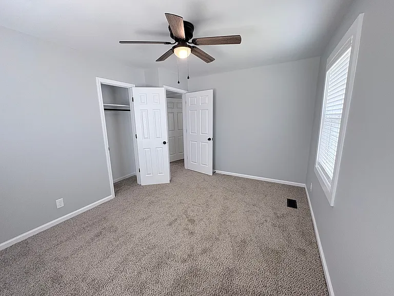 2624 Philip St — Photo 24