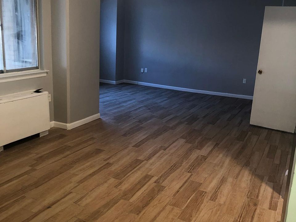 2nd image of 275 Prospect St APT 1D