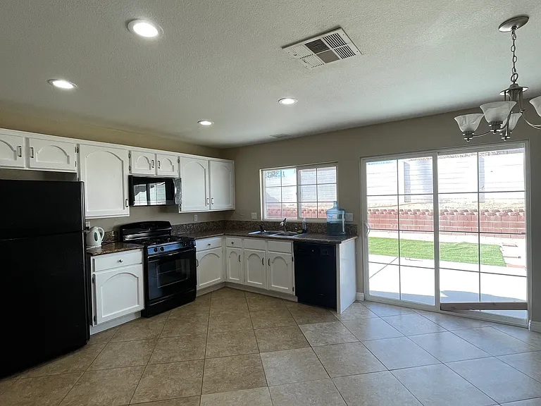 4097 Fernleaf Dr — Photo 6