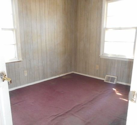 5th image of 730 N Idaho St