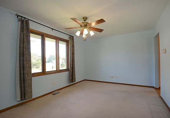 3rd image of 12027 Lakeview Trl