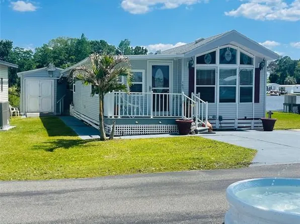 107 Kove Blvd, Osteen, FL 32764