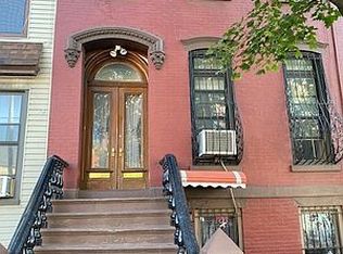 152 14th St FLOOR 3, Brooklyn, NY 11215