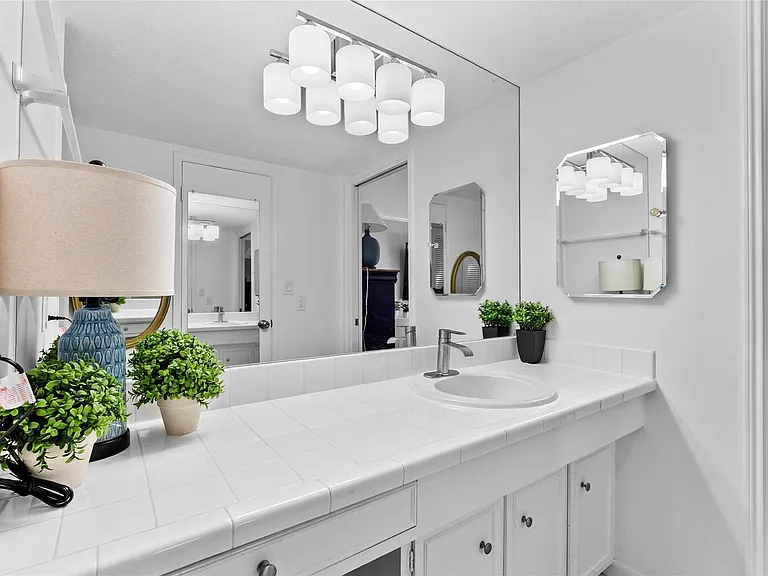 604 S Ripple Creek Dr #604 — Photo 19