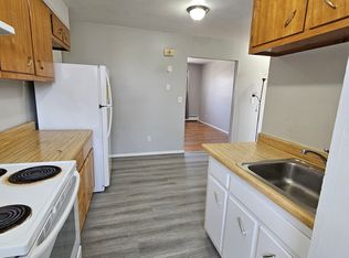 33 Allen Pl #A2, East Haven, CT 06512