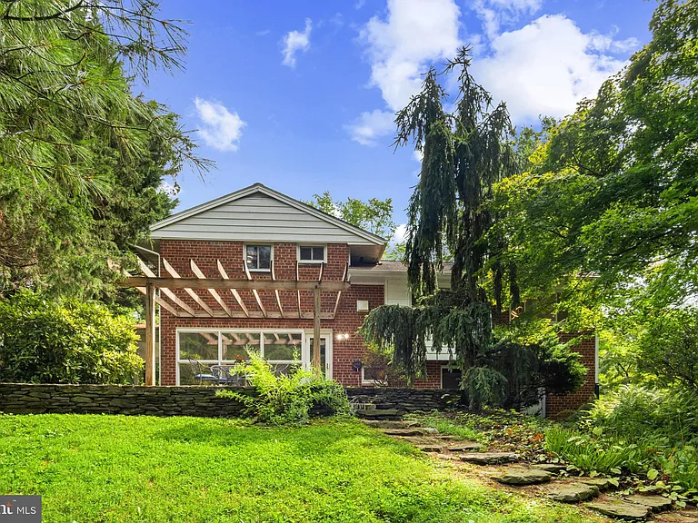 6523 Kerns Rd — Photo 37