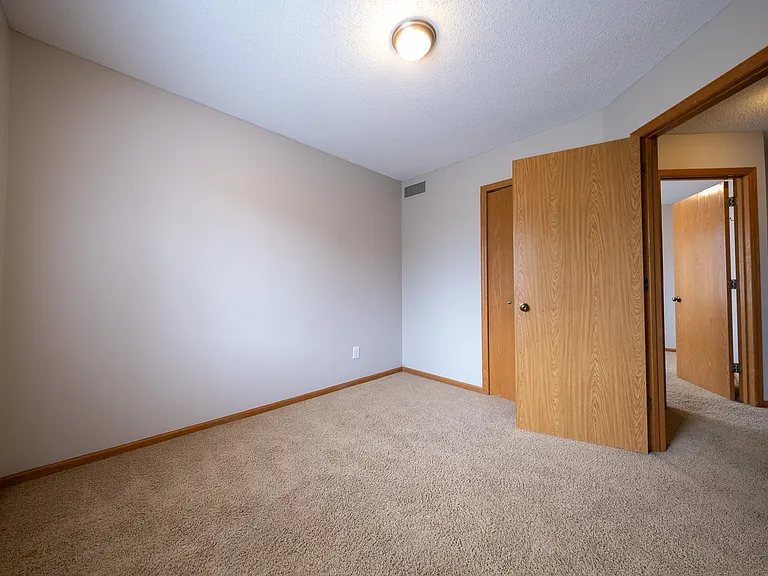 12941 Harriet Ave S — Photo 21