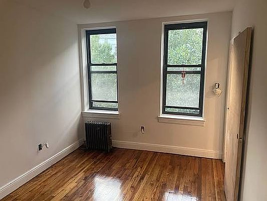 2nd image of 40 Mulberry St #5