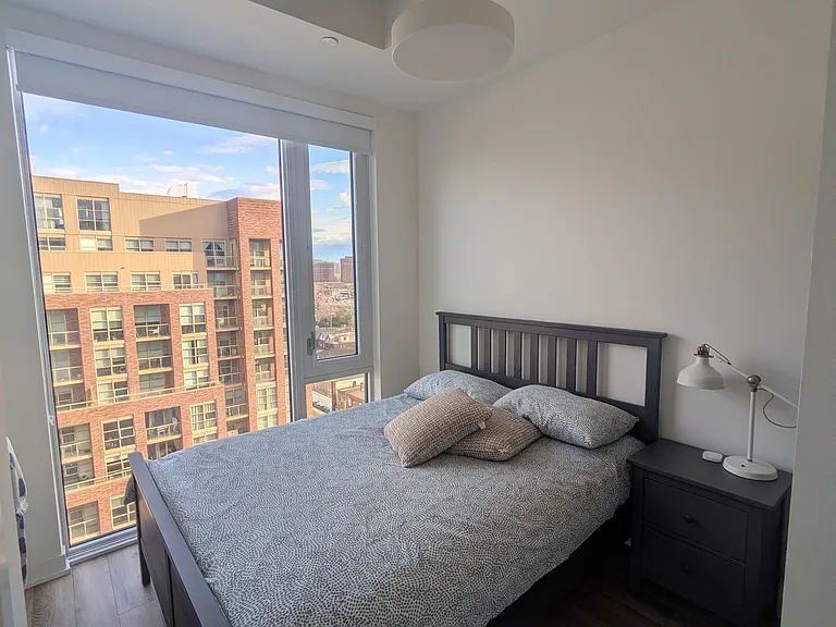 1808 Saint Clair Ave W #1005 — Photo 28