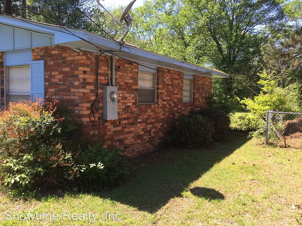 2nd image of 2403 Wellborn Dr