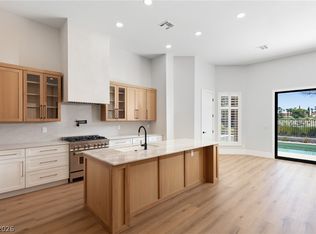 8649 Robinson Ridge Dr, Las Vegas, NV 89117