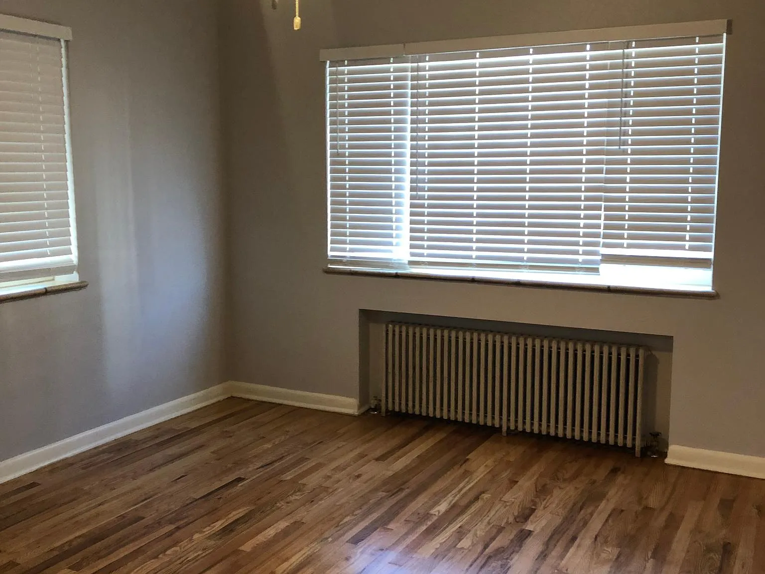 2 bed, 900 sqft, $1,600 — Photo 4