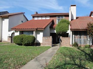 805 W Rochelle Rd, Irving, TX 75062