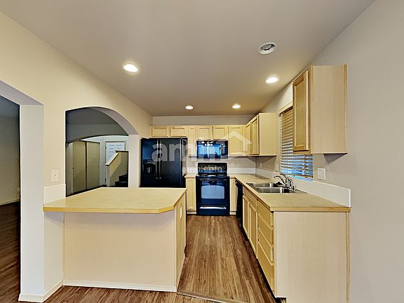 3rd image of 7322 178th St E