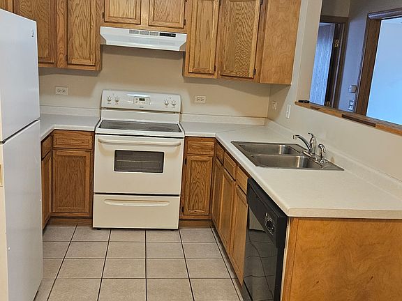 3rd image of 1200 Winans Ave APT 4