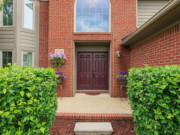 3rd image of 30139 Highgate Dr