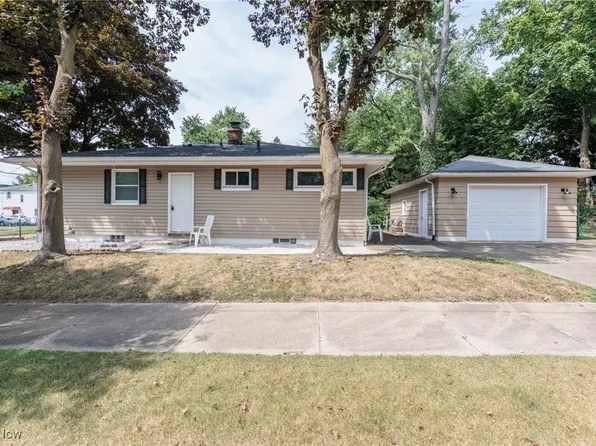 399 Larkin Ave, Akron, OH 44305