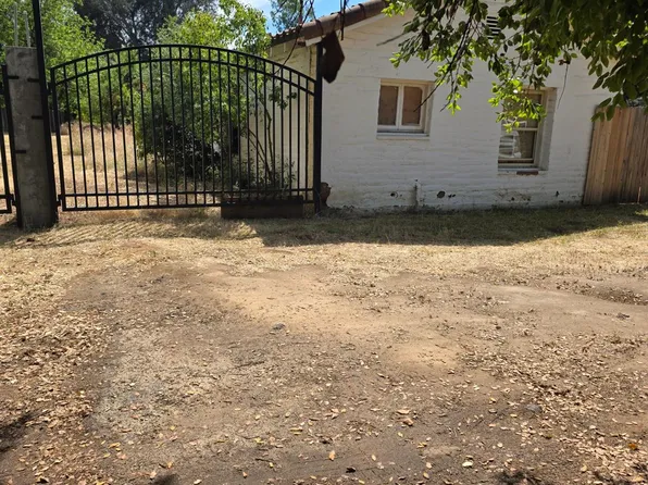 8000 E Gettysburg Ave, Fresno, CA 93704