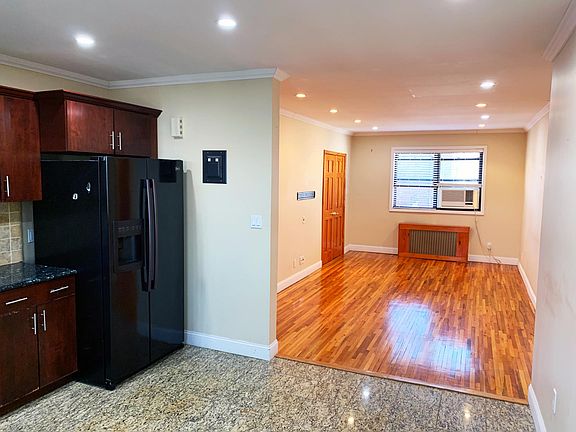3rd image of 14444 71st St Floor 2