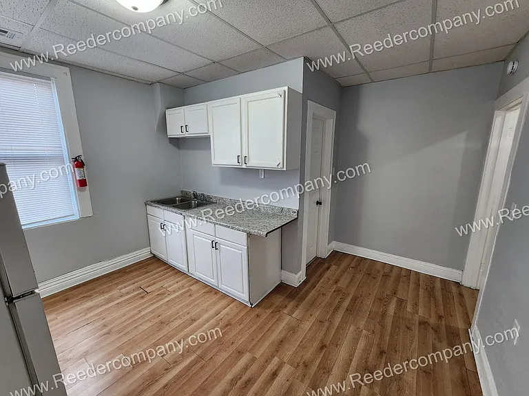 3927 Main Street — Photo 1
