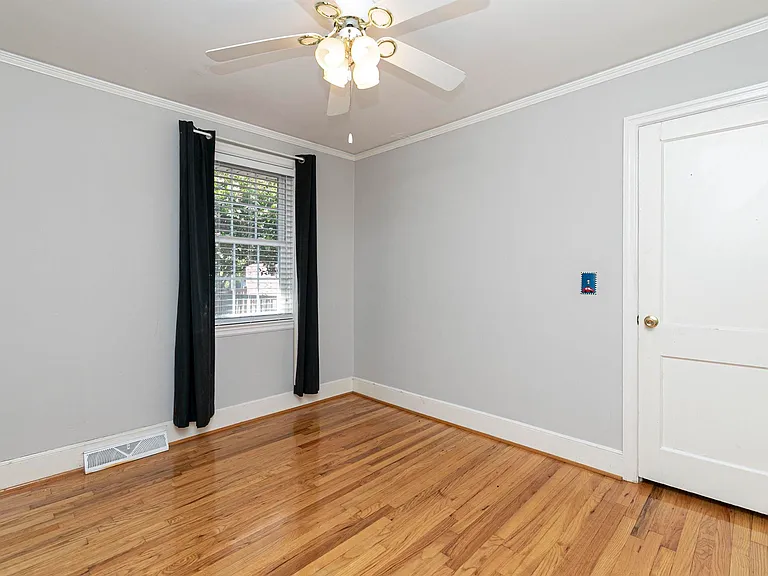941 Evergreen Ave — Photo 30