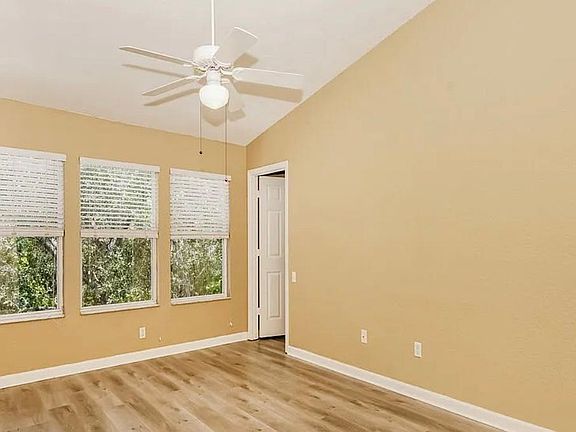 5th image of 16139 Dawn Marie Ln