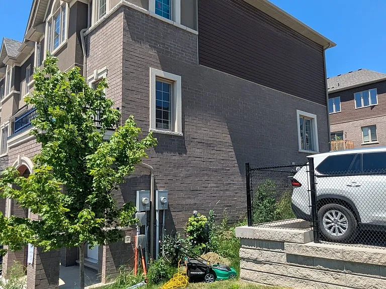 620 Colborne St W #72 — Photo 36