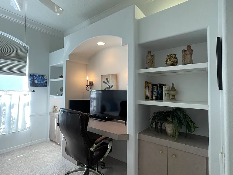 321 Lansbrook Dr — Photo 41