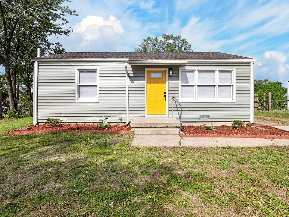 1st image of 2323 N Estelle Ave