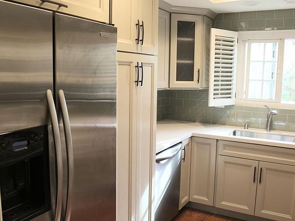 Kitchen refrigerator