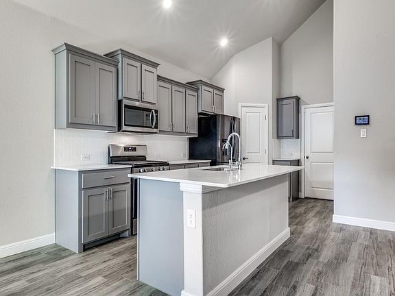 4th image of 1316 Millerbird Way