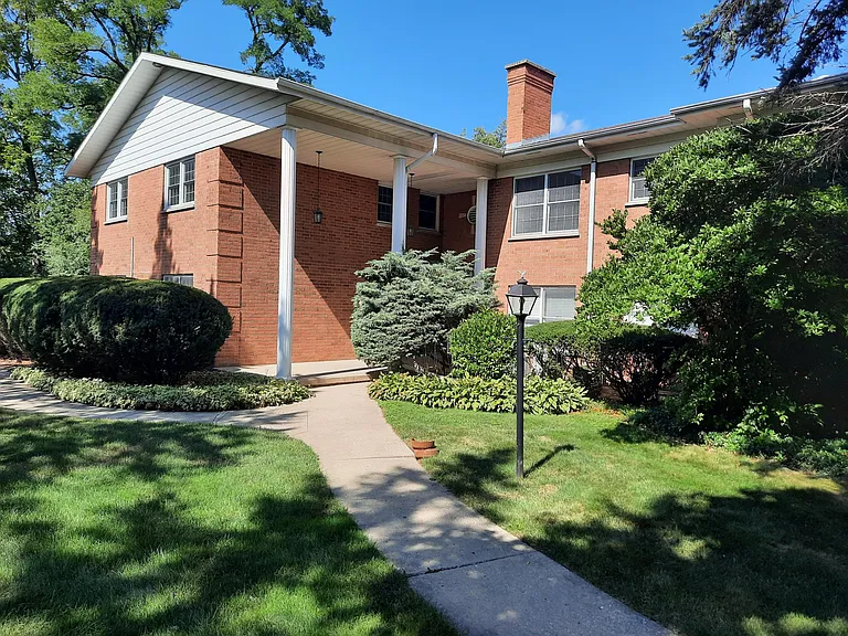 1450 Wing St #6B — Photo 34