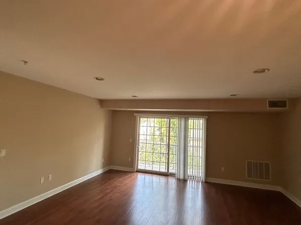 Gorgeous 55+ Community Steps from Saddle River Trail, 106 Terrace Ave, Rochelle Park, NJ 07662