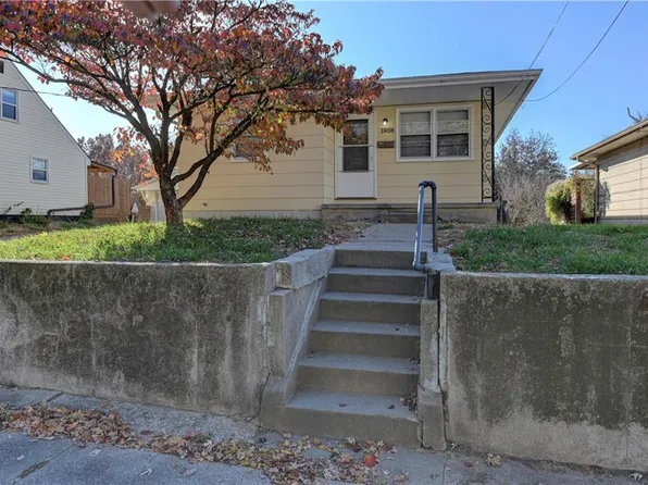 1808 Pacific St, Saint Joseph, MO 64503