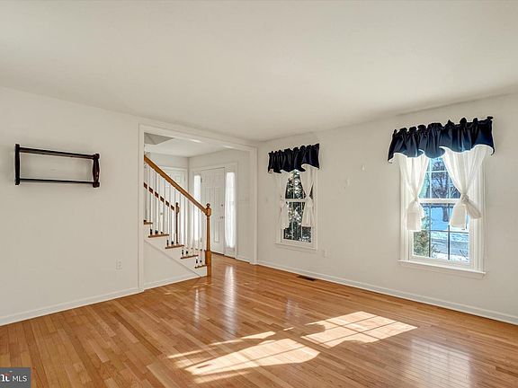 3rd image of 2511 Eldorado Dr