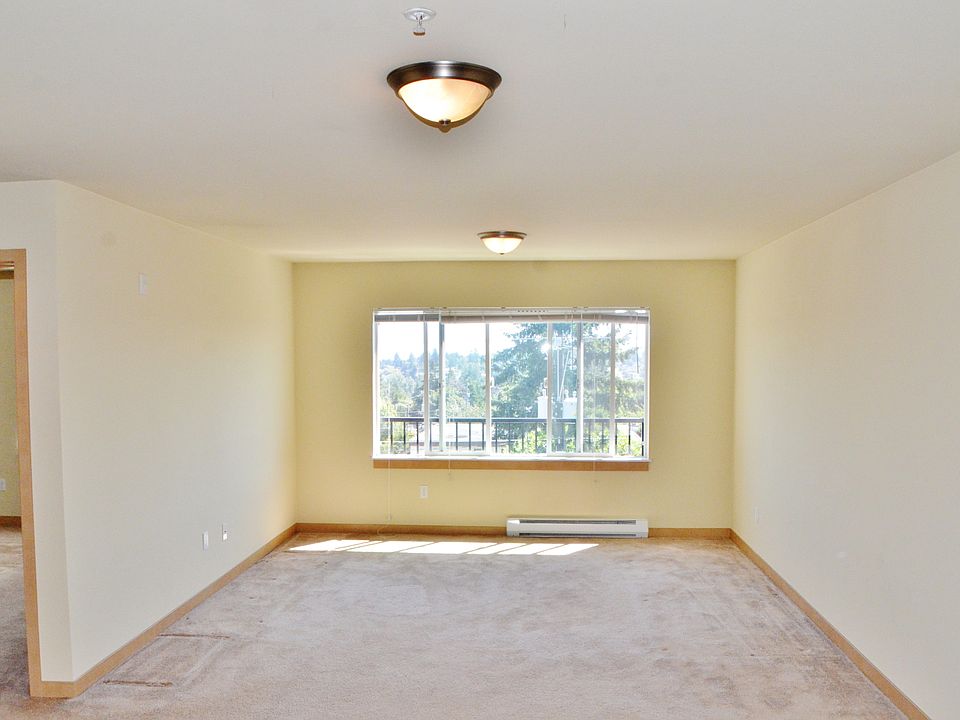 1st image of 301 N 104th St Unit 401