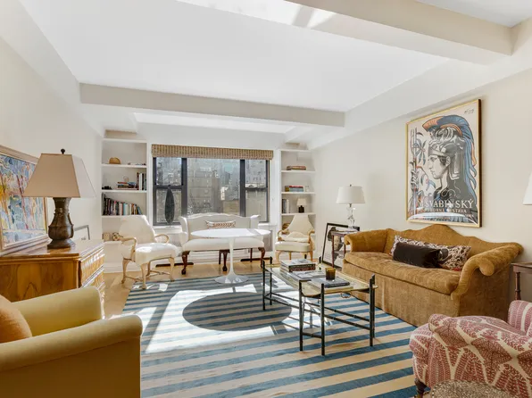 44 East 67th Street image 1 of 10