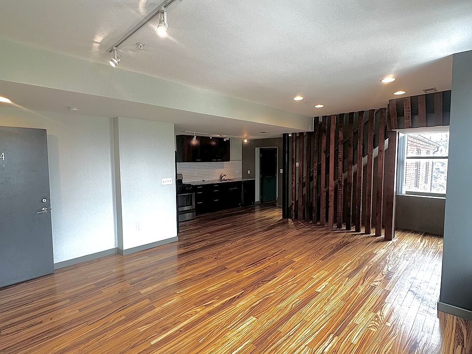 1st image of 330-332 Saint Paul Pl #4