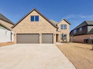 8009 Cal Dr, Edmond, OK 73034