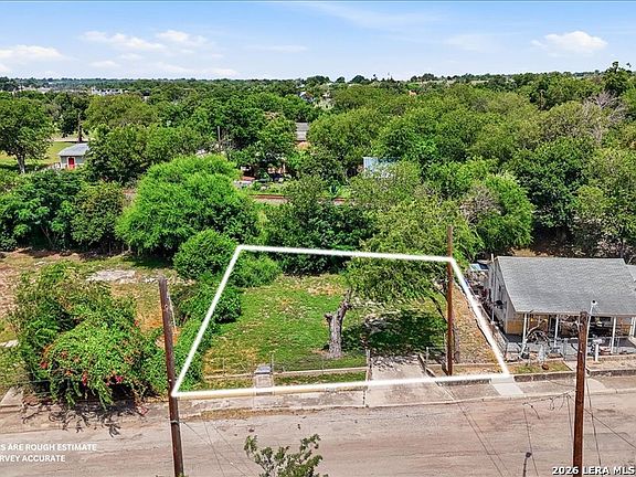 5th image of 1201 S Comal LOT A8