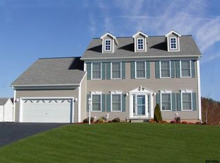 234 Woodsfield Dr, Schenectady, NY 12303