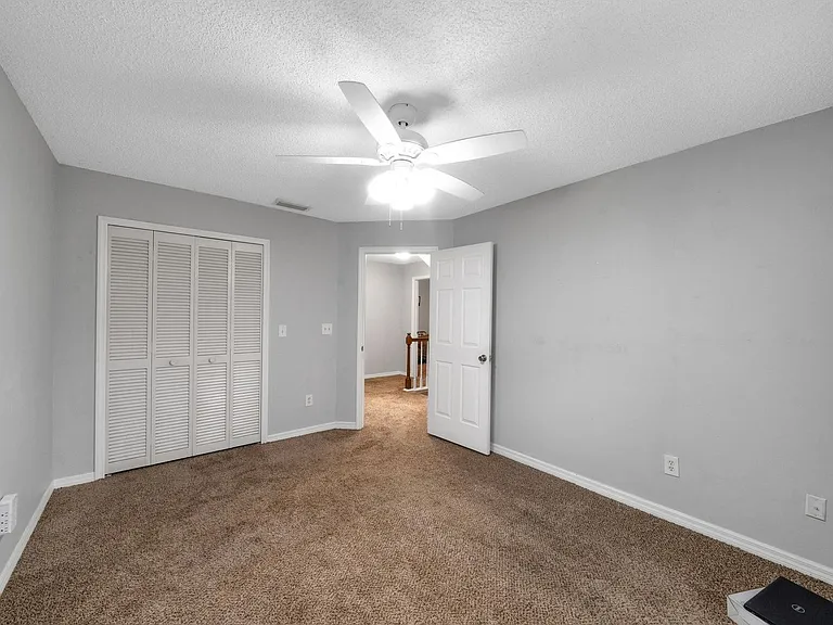 2758 Waymeyer Dr — Photo 30