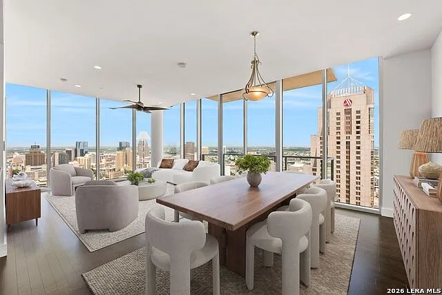 610 Market E #2708