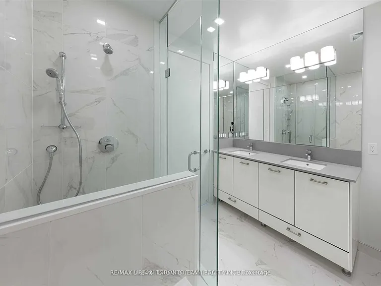 435 Richmond St W #Penthouse 103 — Photo 20
