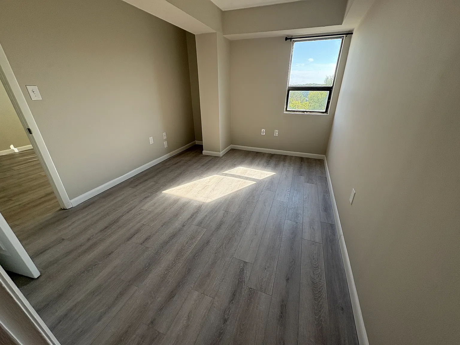 1 bed, 580 sqft, $1,095 — Photo 3