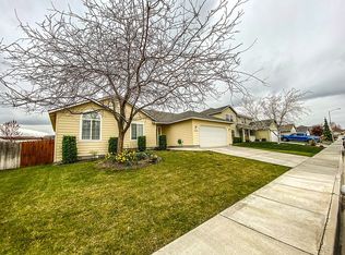 1711 W 31st Ave, Kennewick, WA 99337